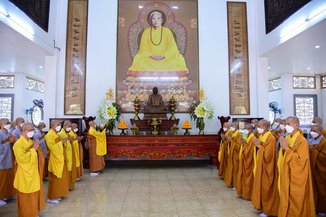 Lễ truyền giới Sa di Phương Trượng